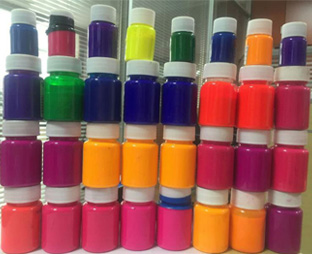 Color paste